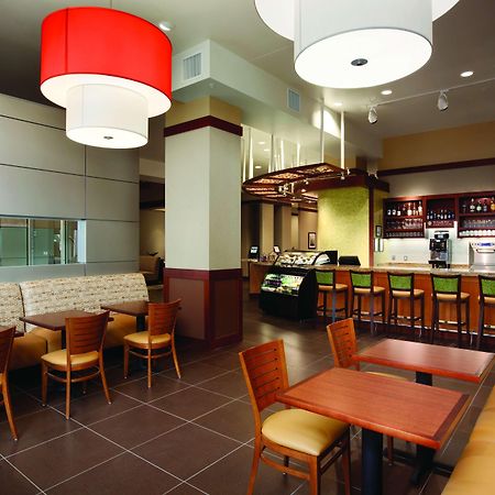 Hyatt Place Des Moines Downtown Exterior photo