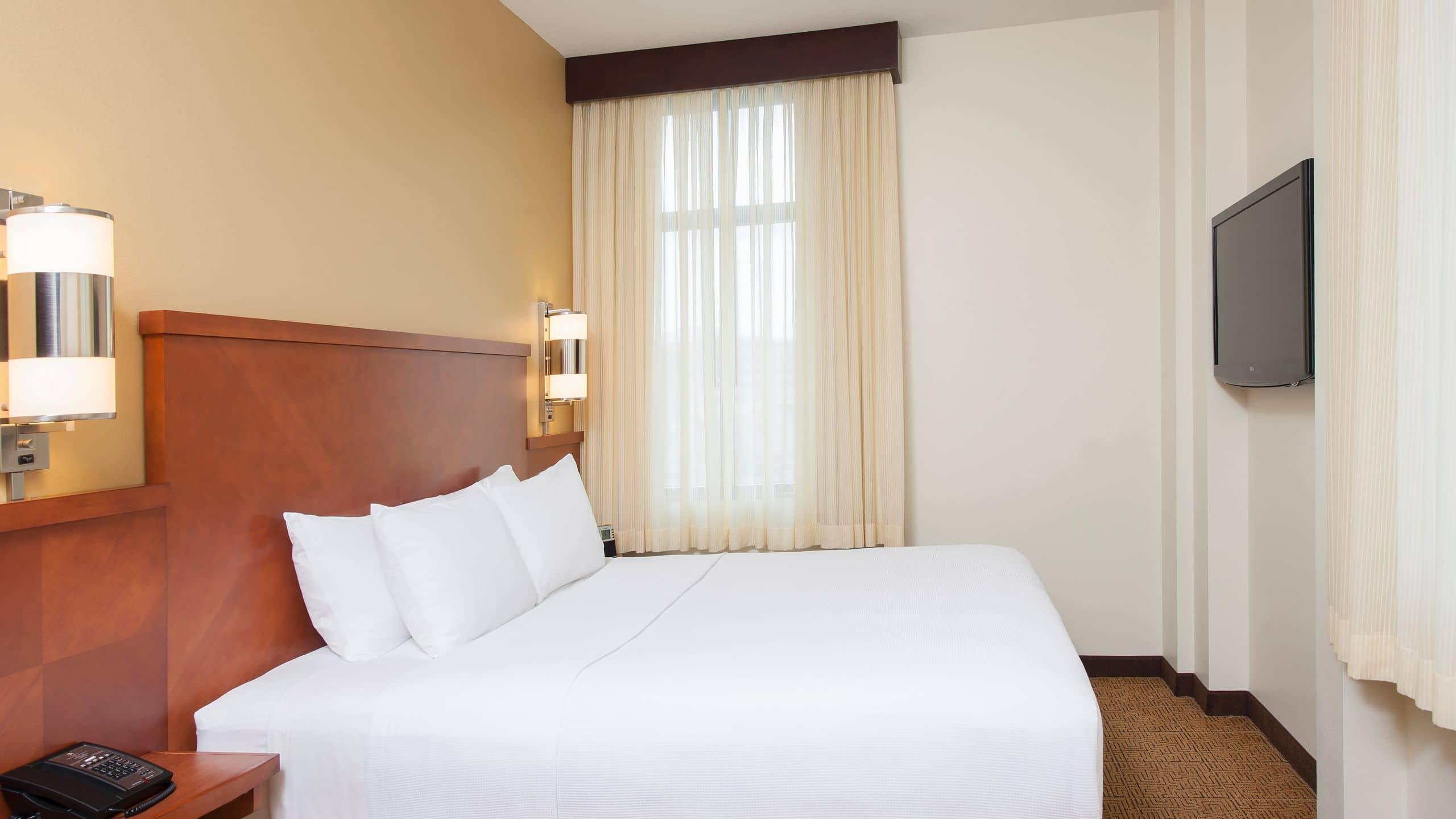 Hyatt Place Des Moines Downtown Exterior photo